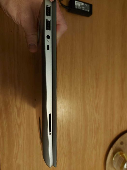 Portátil HP PAVILION CoreI7-1065G7 1.30