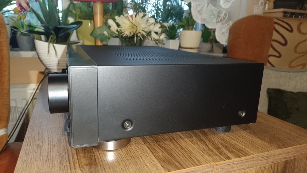 Amplituner Sony STR-AV 220