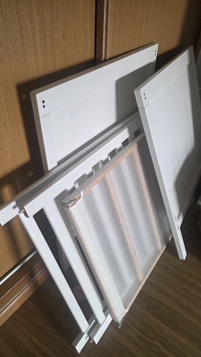 Vendo berço + colchão + resguardo + conjunto