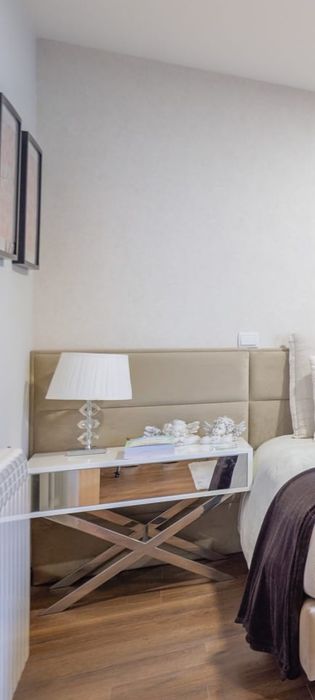 Conjunto de mesas de cabeceira