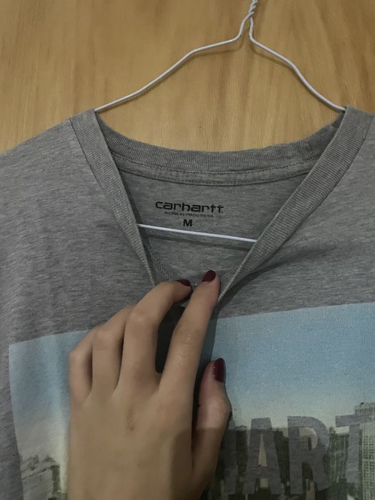 Tshirt Carhartt em bom estado