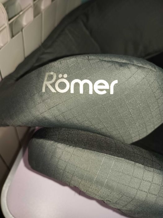 Автокрісло Britax Römer KIDFIX