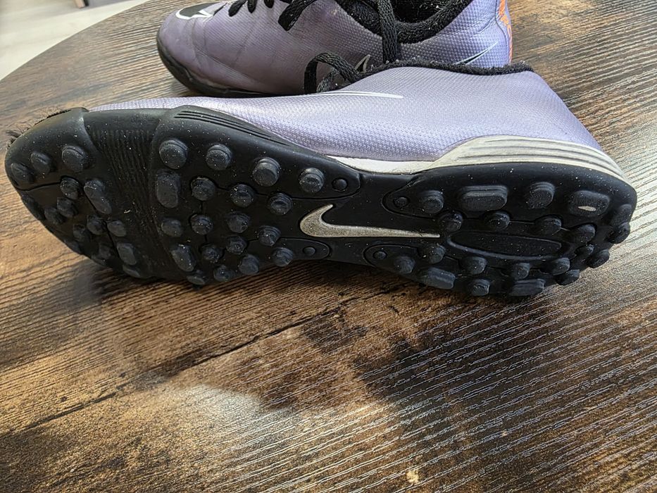 Nike korki piłkarskie 35