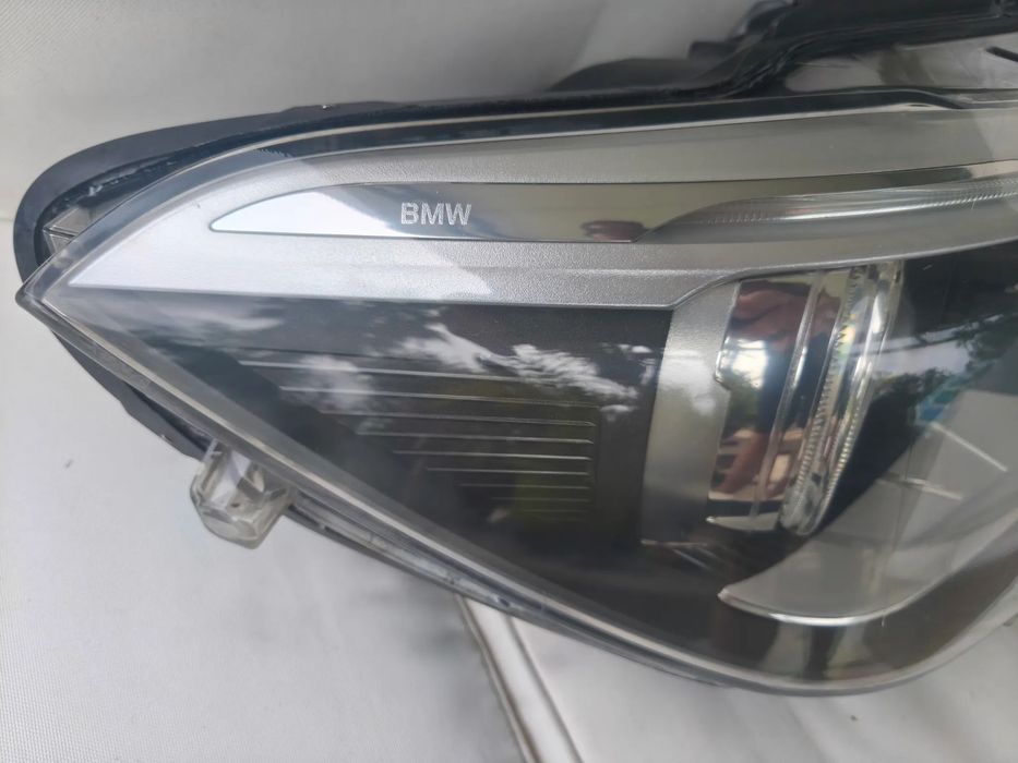 Farol direito bi-xenon BMW F20