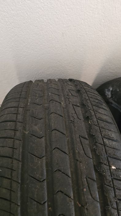 Pneus  usados 215 40 17