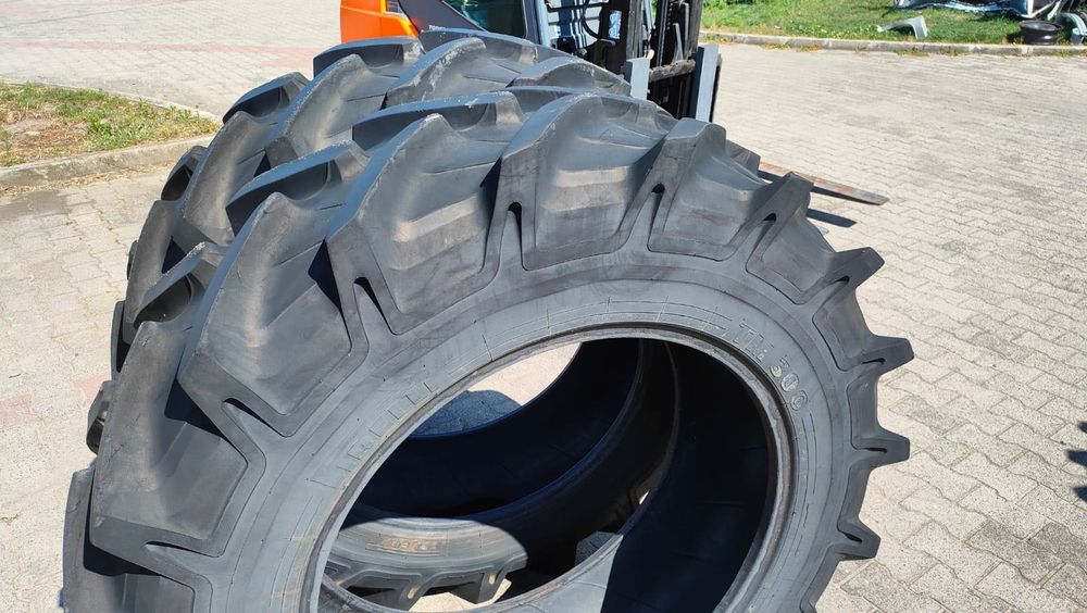 Opona rolnicza Pirelli TM 300 R30 1600