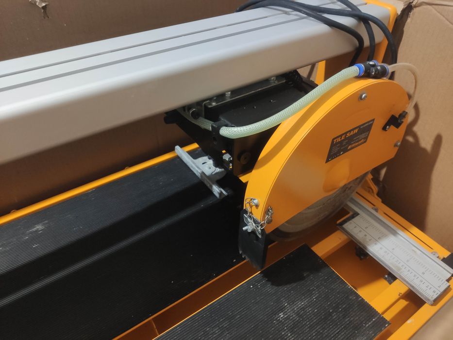 Piła wodna maszyna do cięcia płytek, glazury Riwal Glazer 2500