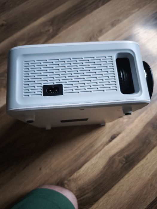 NOWY projektor  XIWBSY