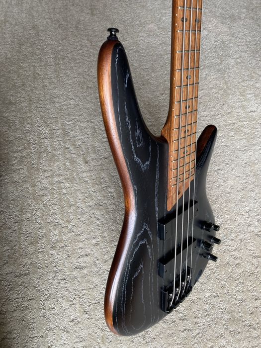 Baixo Ibanez SR670-SKF