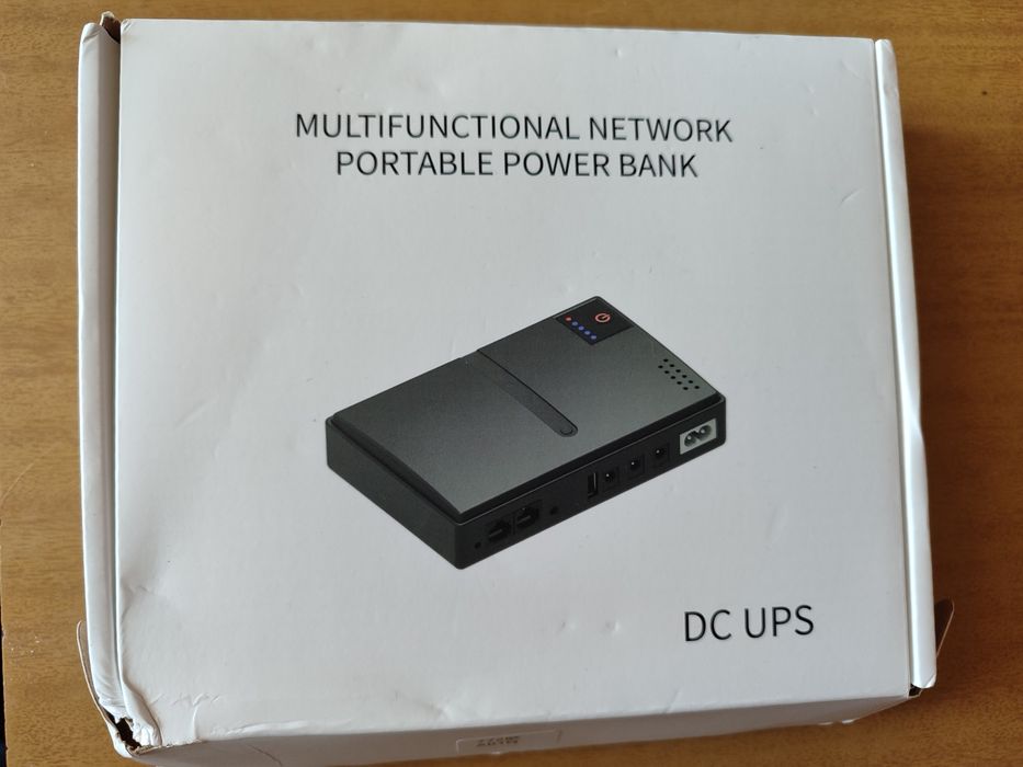 Источник бесперебойного питания UPS DC1018L 8800 mAh USB 5V/9 V/12 V д