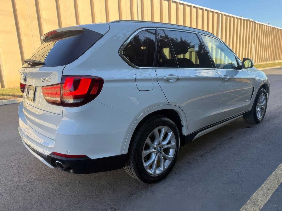 BMW X5 xDrive35d      2013