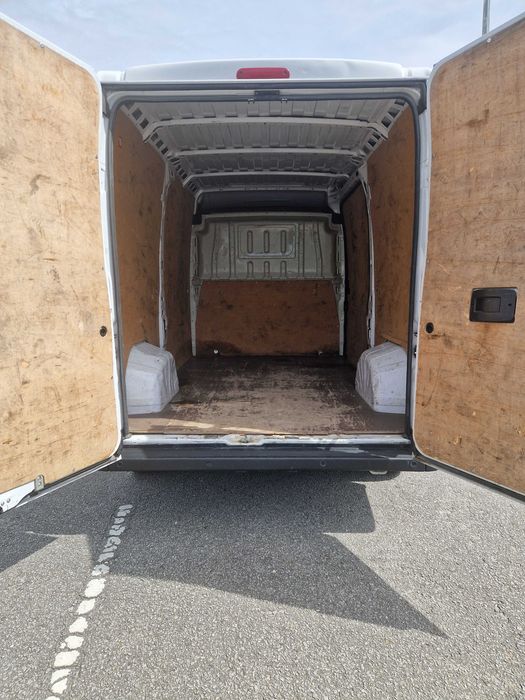 Vende Peugeot Boxer L2H2 2.2 Hdi 140 cv 11-2021 - Agora só