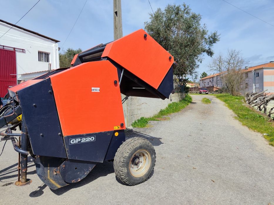 Enfardadeira DEUTZ GP220