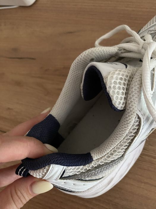 Кросівки New Balance оригінал розмір 42