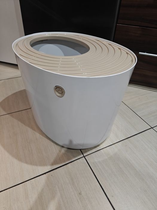 Elegancka kuweta dla kotaNowa beżowa