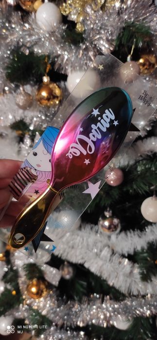 Szczotka do włosów gumowa z napisem Daria