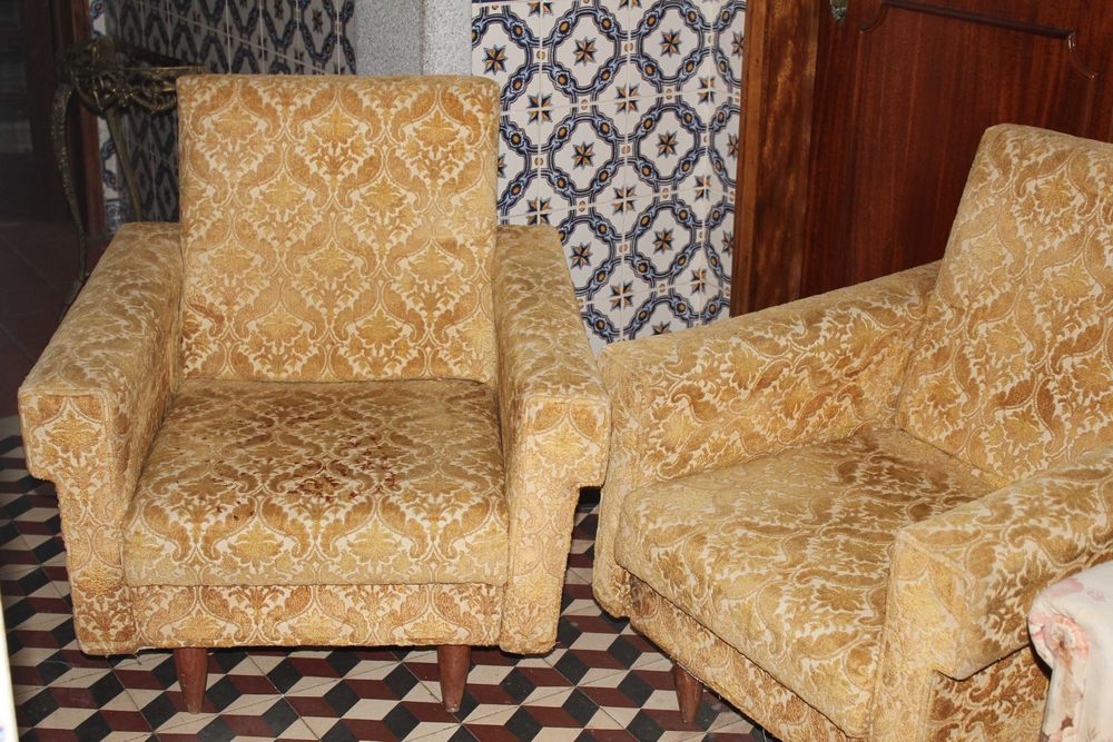 Poltronas/sofás individuais vintage/Anos 50 e 60