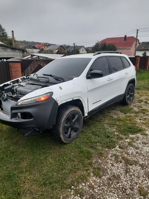 Продається Jeep Cherokee kl 2015рік