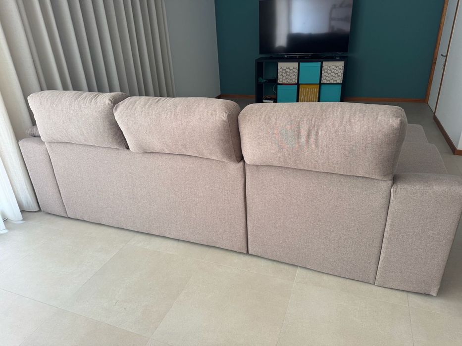 SOFÁ DE 3 LUGARES COM CHAISE LONGUE  .   Pronto para transformar a vossa sala!