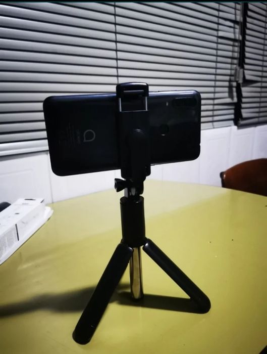 Tripé com selfie stick64751075337474124