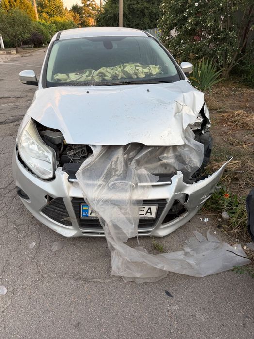 Ford Focus III 1.6 TDCi 2012 дизель універсал після ДТП