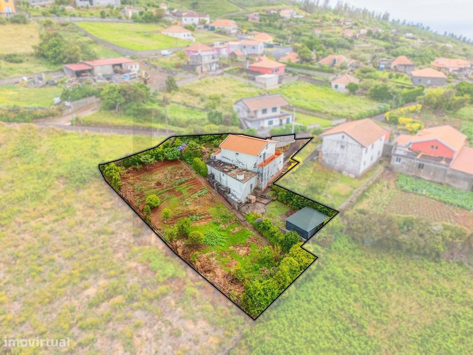Moradia Unifamiliar com Terreno – Achadas da Cruz, Porto Moniz