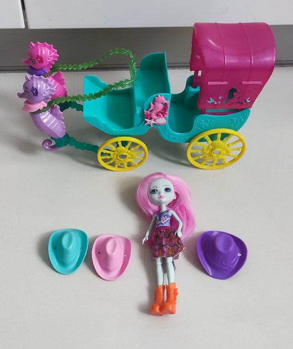 Enchantimals Powóz morskich koników z lalką