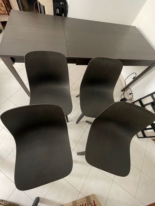 Conjunto Mesa Extensível+4 Cadeiras