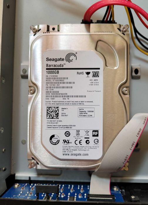 Rejestrator HEXON DS-2508HE 8CH DVR + dysk Seagate 1TB