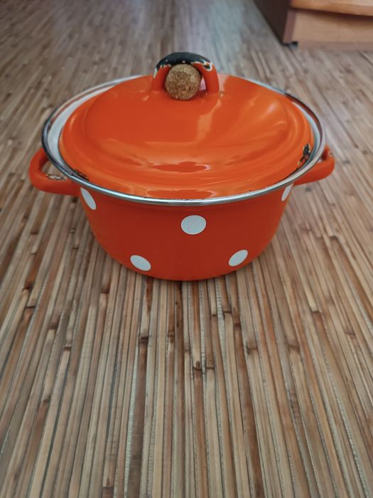 Набор кастрюль эмалированных советских