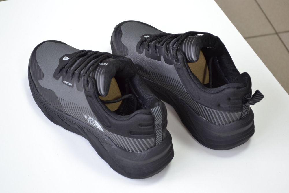 Зимові чоловічі кроссівки  The North Face Fastpack