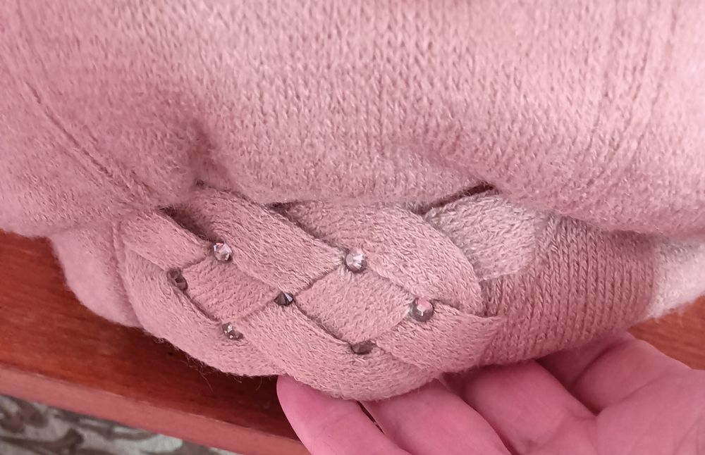 Берет теплий жіночій