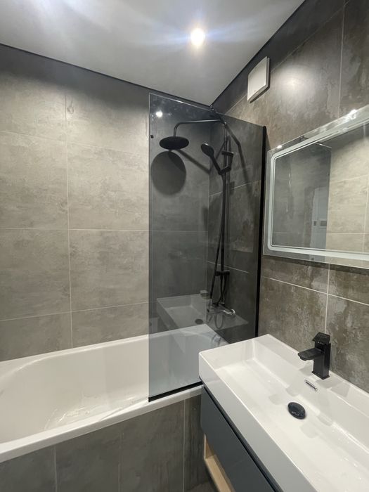 Душові кабіни, перегородки