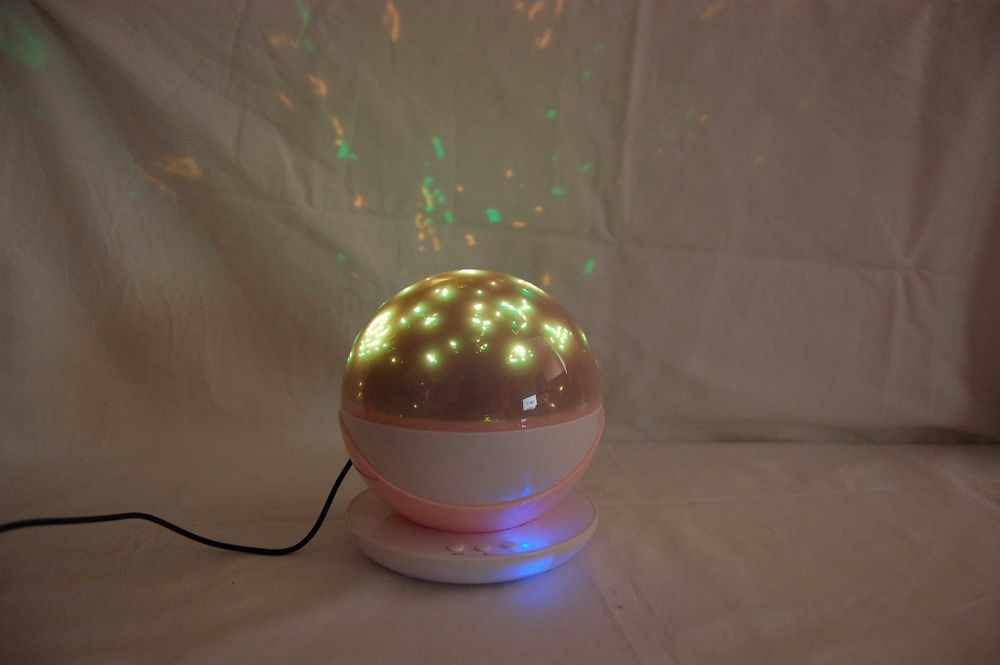 Lampka Nocna Z Projektorem Gwiazd