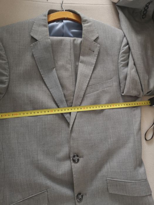 Szary garnitur męski M/48