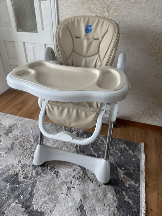 Крісло для годування