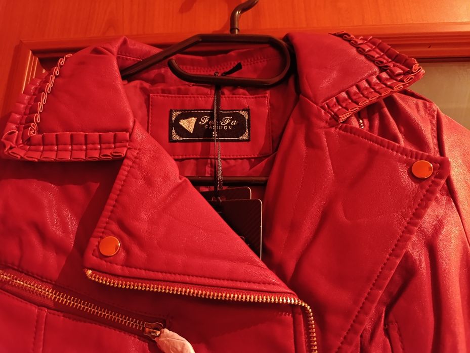 Bordowa ramoneska ze skóry ekologicznej