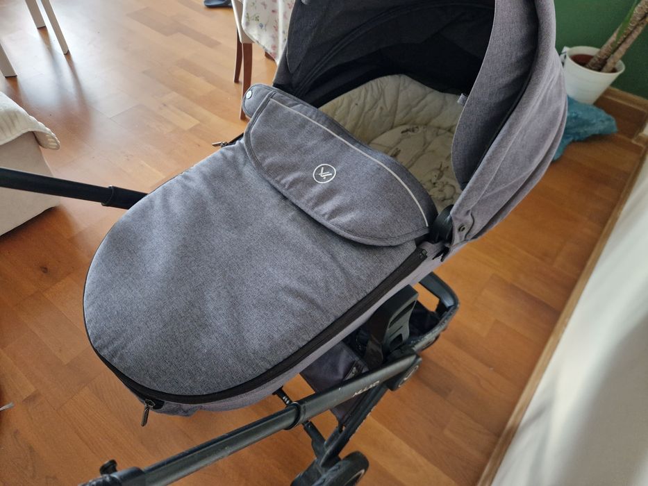 Wózek Muuvo 2.0 Quick  - gondola + spacerówka