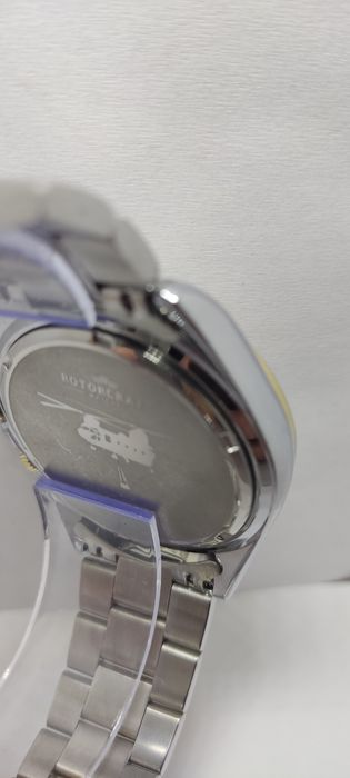 *105*RotorCraft Cargo RC2703 horloge