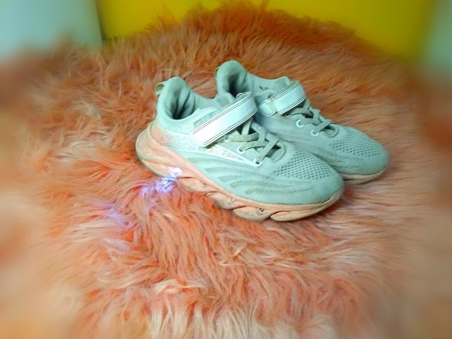 Buty sprandi świecące