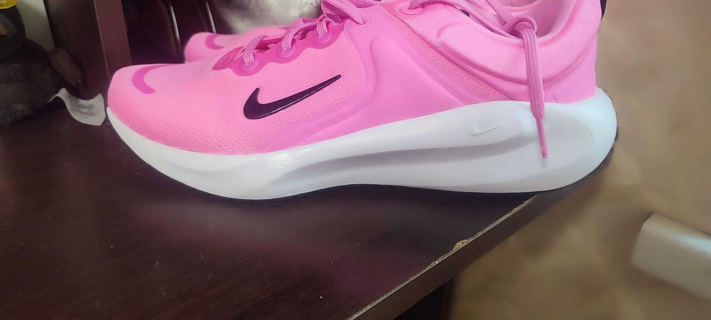 Женские кроссовки Nike