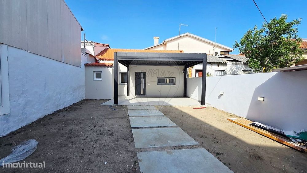 Moradia T2 para venda