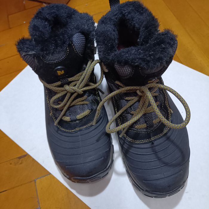 Продам жіночі тренінгові кросівки Merrell 5 UK,38 р.