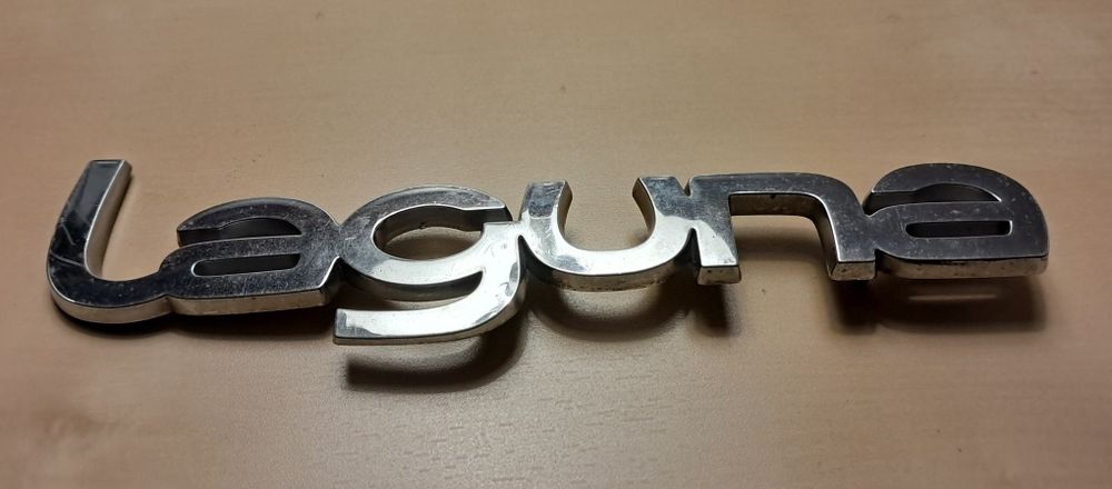Emblema traseiro para RENAULT LAGUNA I fase 2, geração de 98 - 2000