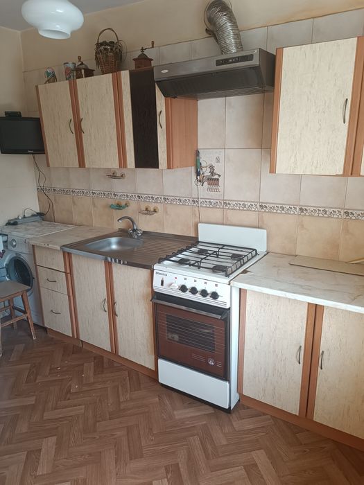 Продаж квартири в Подільському районі під ремонт .