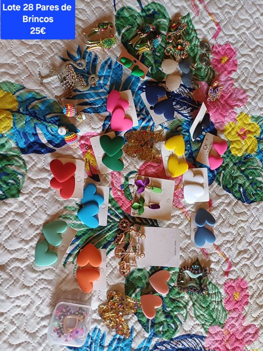 Lote 28 Pares de Brincos