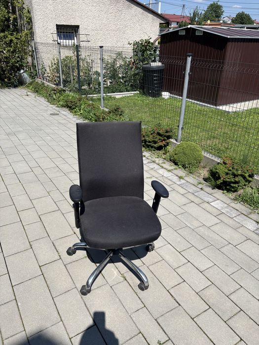 Fotel biurowy / krzesło komputerowe