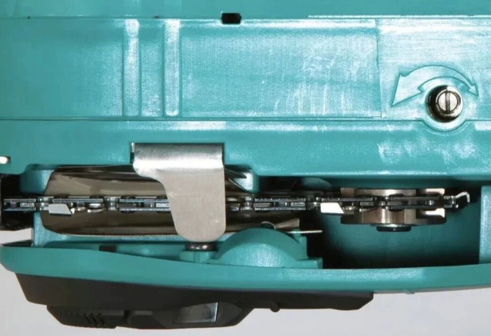 Акумуляторна цепна пила Makita XCU04 36v.
