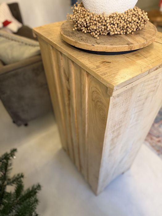 Stojak na wina oraz kieliszki z drewna mango