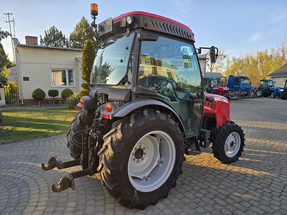 Ciągnik sadowniczy Mccormick X4.50 F 4x4 power shift landini rex